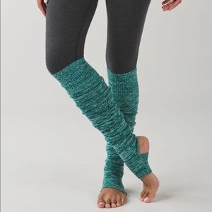 Lululemon Evolution Leg Warmers, teal